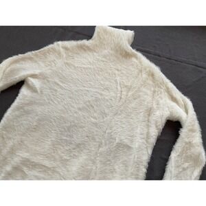 Zara Knit Women Cream White Fuzzy Eyelash Turtleneck Sweater Size M 4219/101/712